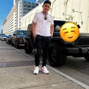 Meet your Posher, Luis